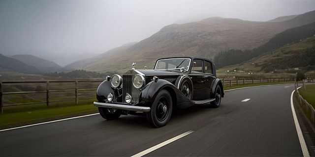 Premium vintage car rental chauffeur mauritius (2)